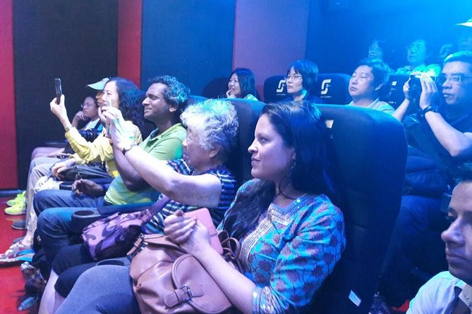 Bollywood Studio Tour in Mumbai - Exploring Neighborhoods of Bollywood Stars