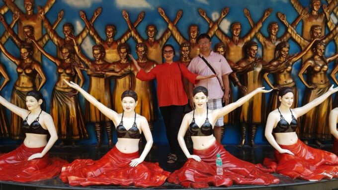 Bollywood Tour With Dance Show - Customer Reviews