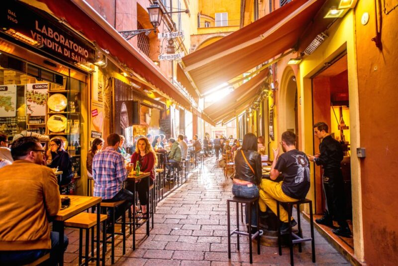 Bologna: 2-Hour Book a Like-Minded Local Host - Key Points