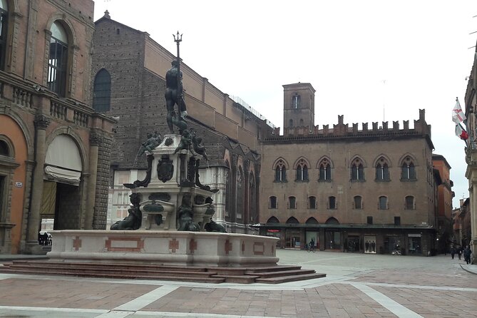 Bologna : a Walk Into History - Accessibility and Transportation Considerations
