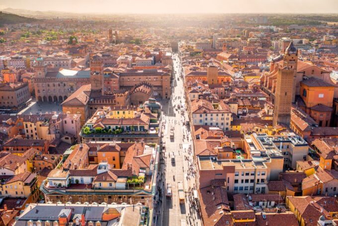 Bologna by Night - Language Options
