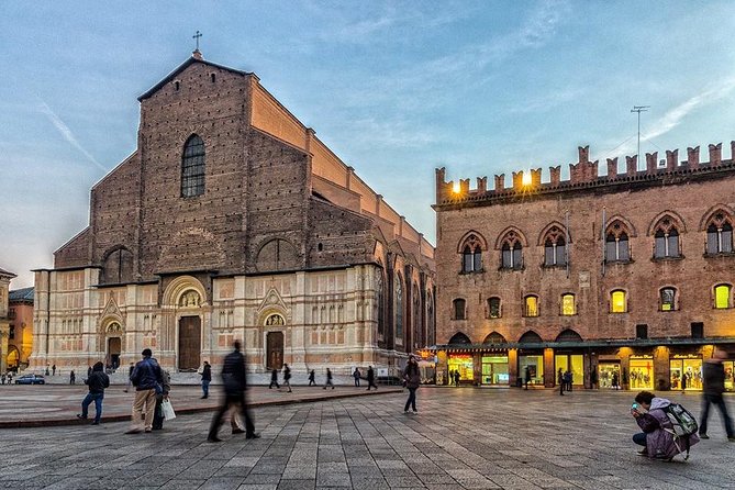 Bologna City Walking Tour - Tour Languages and Restrictions
