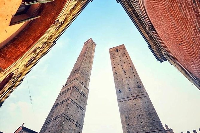 Bologna City Walking Tour - Tour Duration and Distance