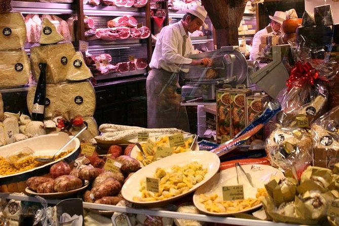 Bologna Food & Cultural Walking Tour - Dress Code Requirements