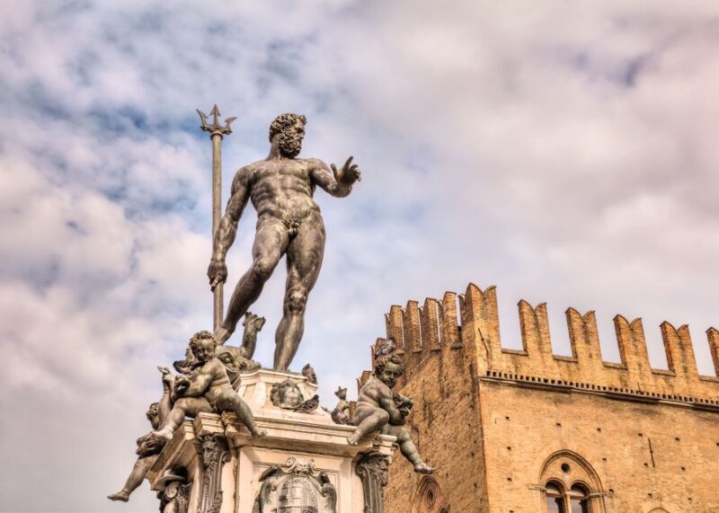 Bologna: Guided Walking Tour of the City Highlights - Highlights and Experience