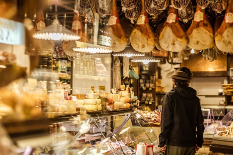 Bologna: Highlights and Hidden Gems of the City Tour - Personalized Experience