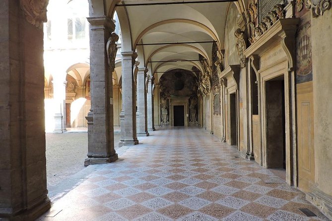 Bologna Highlights, City Walking Tour With Private Guide - Tour Accessibility Options