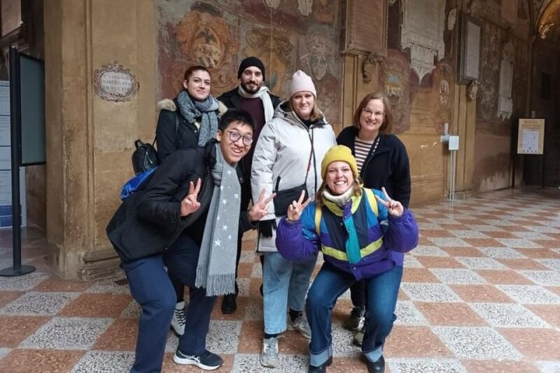 Bologna : Historic Center Walking Tour - Meeting Point and Accessibility