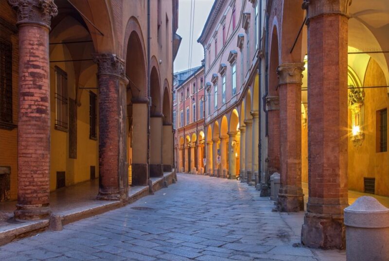 Bologna: Kid-friendly Guided Tour of the City Highlights - Highlights and Attractions