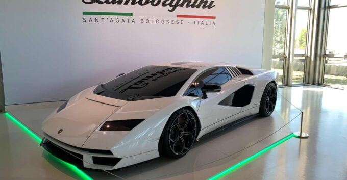 Bologna: Pagani, Ferrari, & Lamborghini Museums With Lunch - Dining Experience