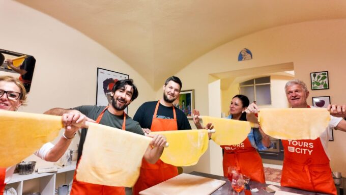 Bologna: Pasta Tagliatelle Ragu Cooking Class With Spritz - Reservation and Cancellation