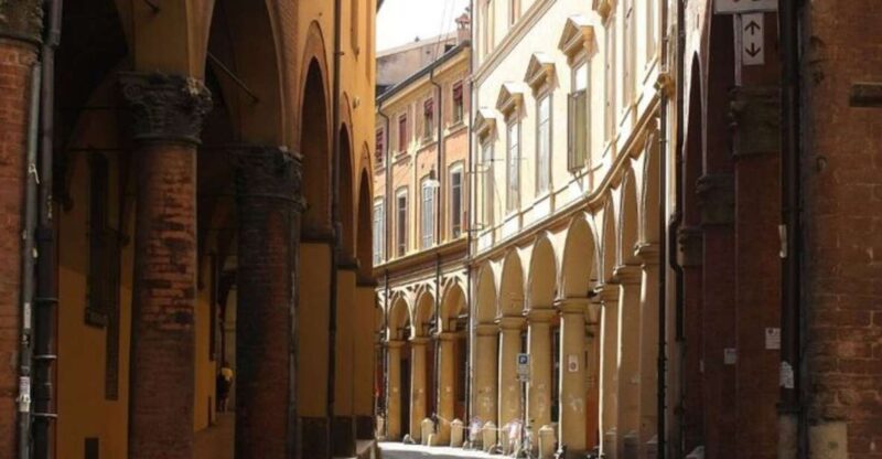 Bologna: Private Custom Tour With a Local Guide - Experience Details