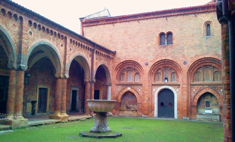 Bologna: Private Santo Stefano Tour With Food Tasting - Tour Highlights