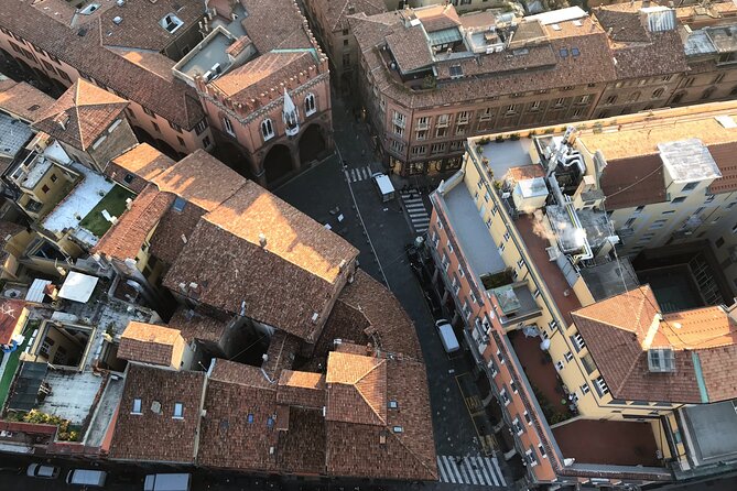 Bologna Private Walking Tour - Porticoes for Sun and Rain Protection