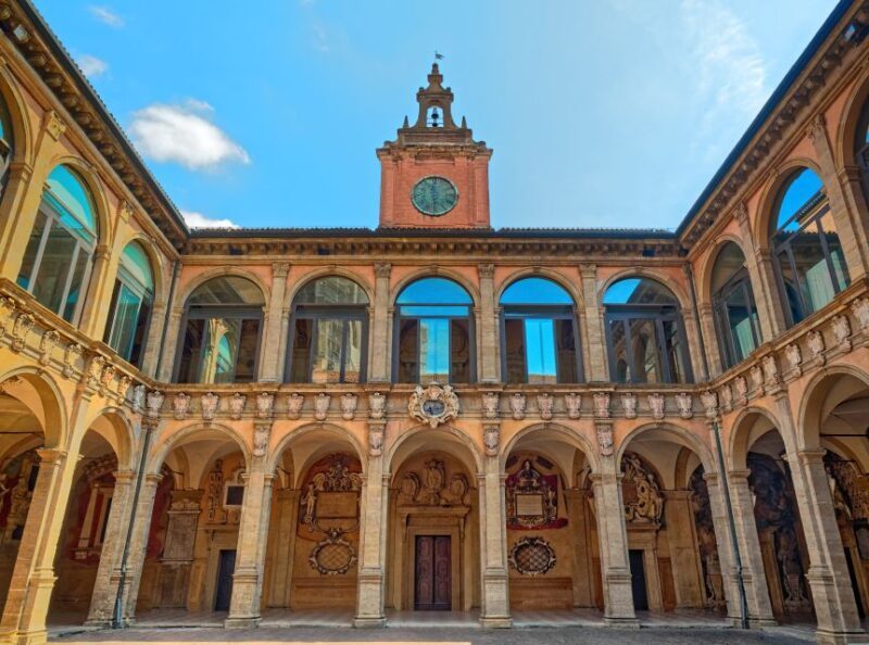 Bologna: the Secrets of Bologna With Spanish Guide - Exploring the Seven Churches