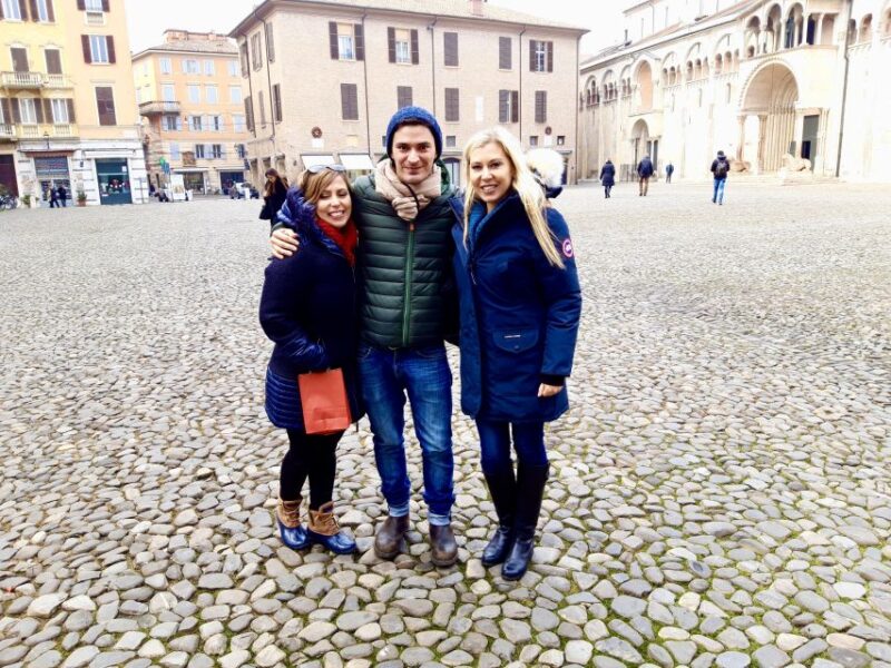 Bologna With a Local: Customized Private Meet-Up - Key Points