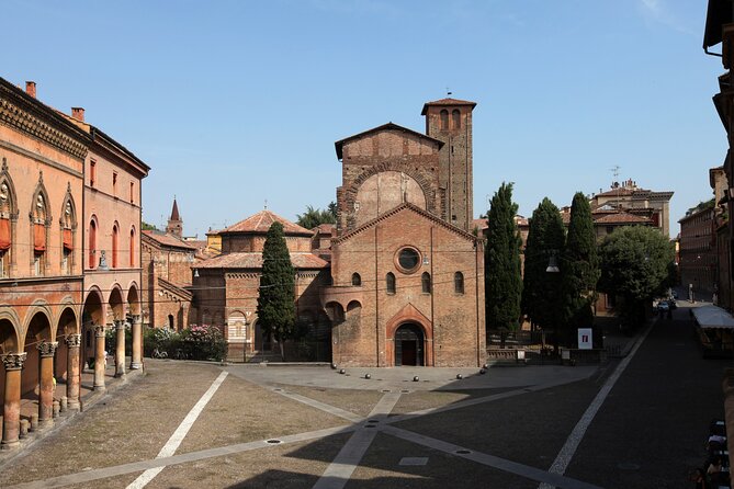 Bolognas Ancient and Recent History: A Self-Guided Audio Tour - Exploring Bolognas Ancient Roots