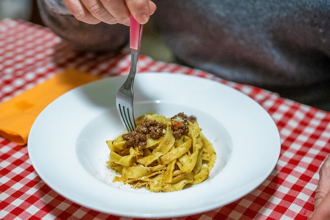 [Bolognas Food Treasure]: Funny Cooking Class With Chef Antonino - Cancellation and Host Response