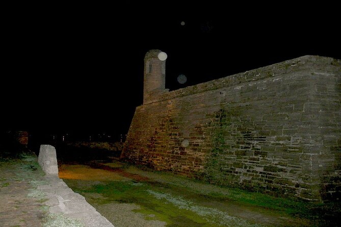 Bones Under Us, Ghost Tour With Archeology - Tour Features and Accessibility Information