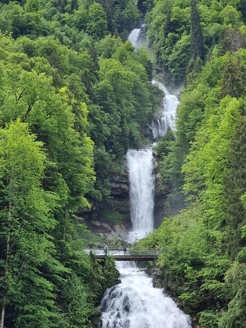 Bönigen: Lakeside Trail and Giessbach Waterfalls Hike - Itinerary