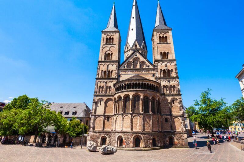 Bonn: City Exploration Game and Tour - Key Points