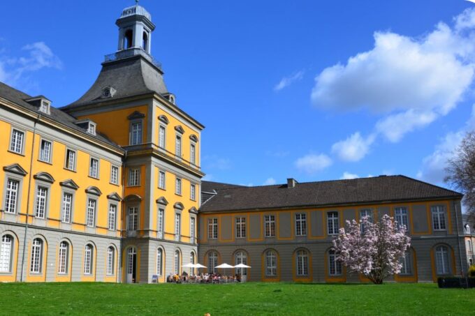 Bonn: City Exploration Game and Tour - What to Bring and Suitability