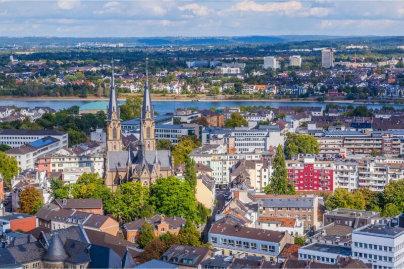 Bonn: First Discovery Walk and Reading Walking Tour - Starting Location and Ending Point