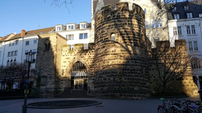 Bonn: Private City Highlights Walking Tour - Accessibility Considerations