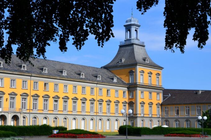 Bonn: Self-Guided Highlights Scavenger Hunt & Walking Tour - Accessibility and Age Restrictions