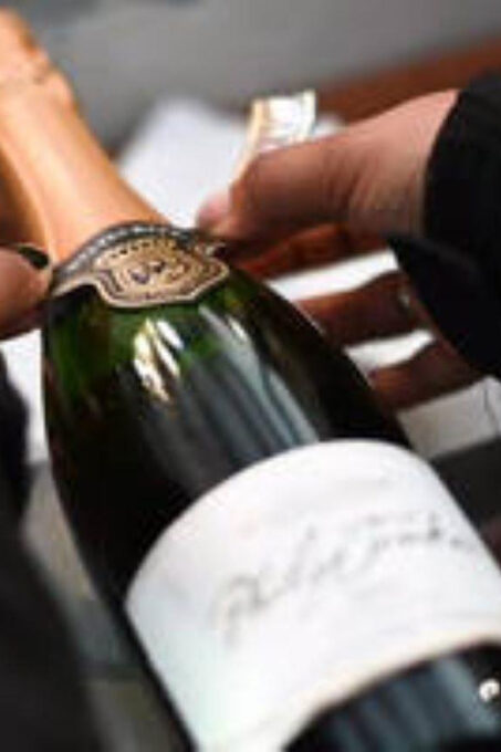 Bonnievale : Create Cap Classique - Arrival and Restrictions