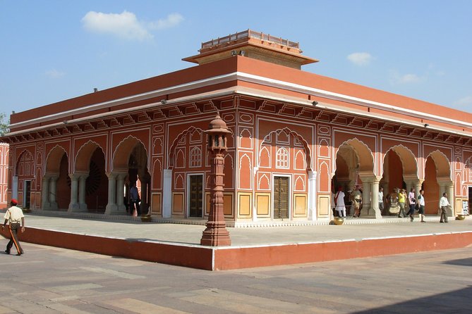 Book Admission Tickets, Cab & Tour Guide For Jaipur - Pickup Details