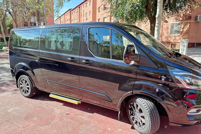 Book Private Transfers From Barcelona Airport to Barcelona City - Accessibility and Additional Information