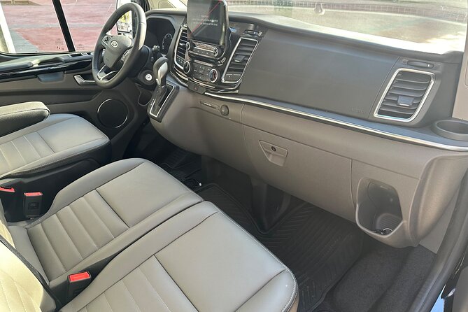 Book Private Transfers From Barcelona Airport to Barcelona City - Reservation Process and Policies