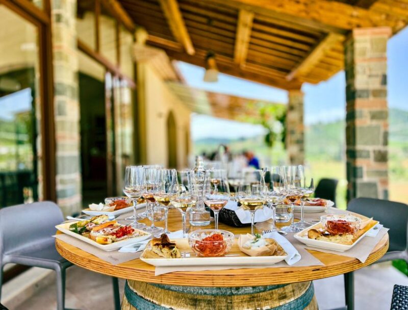 BOOK YOUR PRIVATE WINE OR BEER AMAZING EXPERIENCE IN LUCCA - Key Points