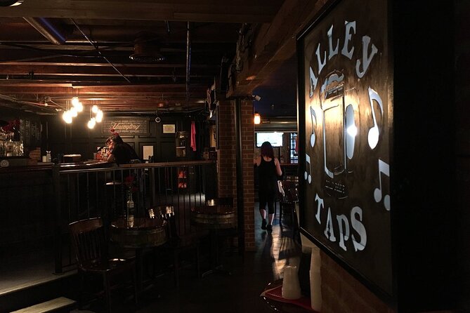 Booze, Brews, and Boos: Nashvilles Haunted Pub Crawl - Set out on a Haunting Pub Adventure