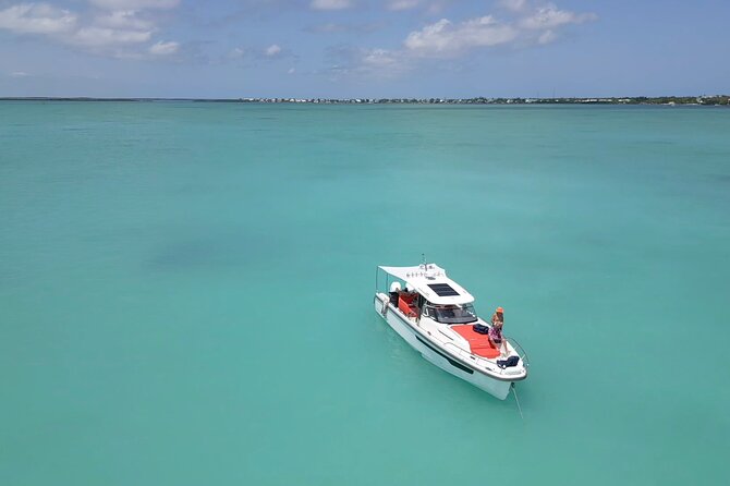 Booze Cruise & Sandbar - Exploring the Idyllic Sandbar