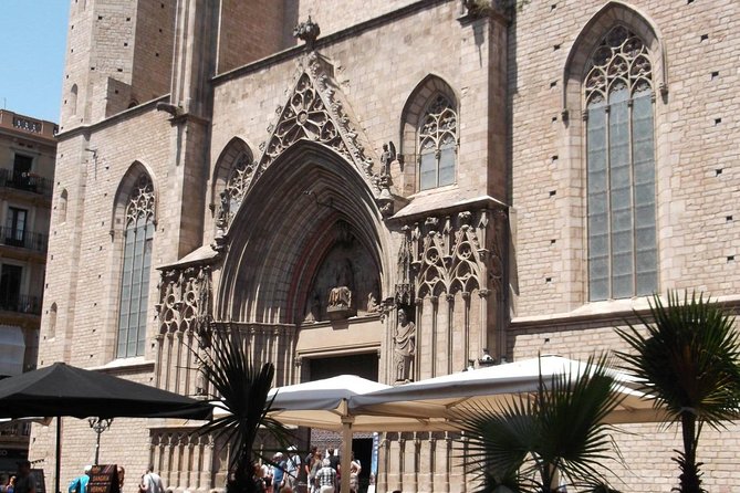 Boqueria & St Caterina Markets With Food & Tapas Small Group Tour - Culinary Exploration of Markets