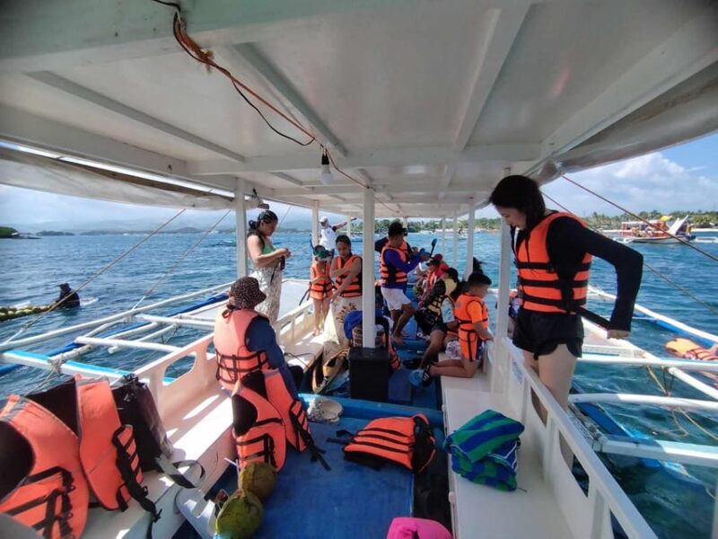 Boracay: Island Hopping Boat Tour With Crystal Cove Entry - Important Information