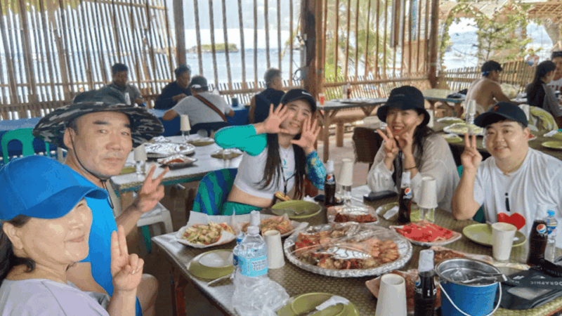 Boracay: Island Hopping Boat Tour With Crystal Cove Entry - Customer Reviews