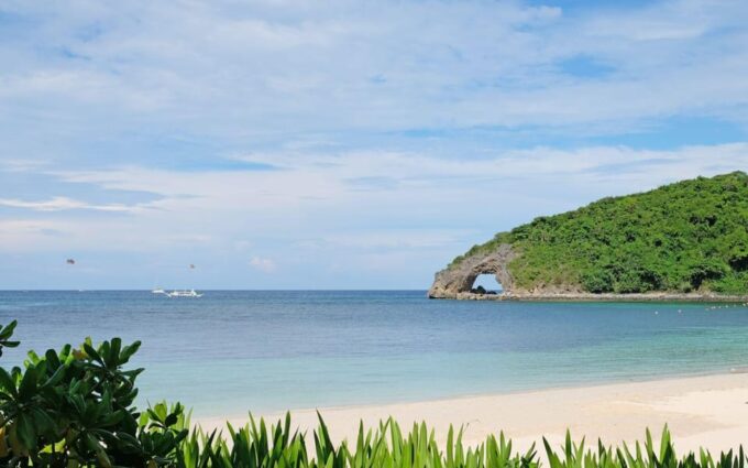 Boracay Land Tour With Paraw Sailing, Crystal Kayak, and Spa - Meeting Point and Essentials