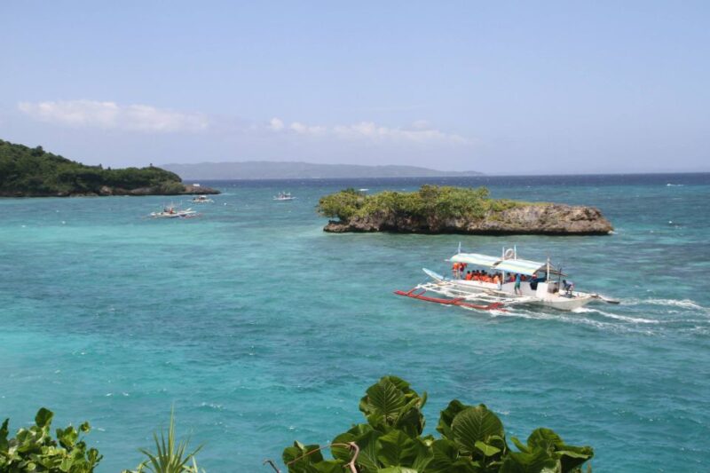 Boracay: Private Island Hopping & Snorkeling Tour - Customer Feedback and Rating