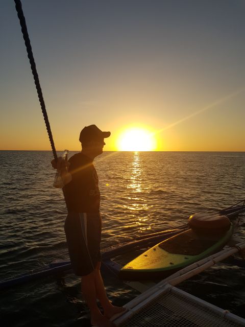Boracay: Sunset Cruise With Water Activities - Getting to the Cruise