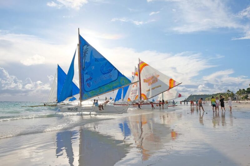 Boracay: Sunset Paraw Sailing Trip With Photos - Meeting Point and Directions