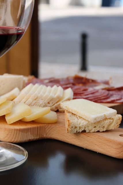 Borba: Amphora Wine Experience - Exploring the Wine Cellar