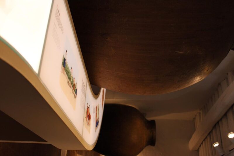 Borba: Winery Tours and Amphora Wine and Snacks Tasting - Historical Significance of Amphora