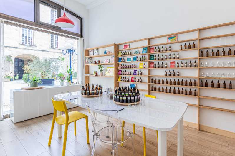 Bordeaux City Center : Perfume Creation Workshop 2h30 - Workshop Duration and Pricing