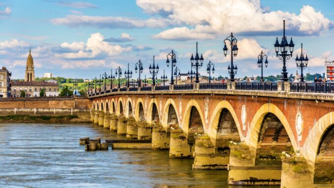 Bordeaux: City Highlights & Self-Guided Scavenger Hunt Tour - Frequently Asked Questions