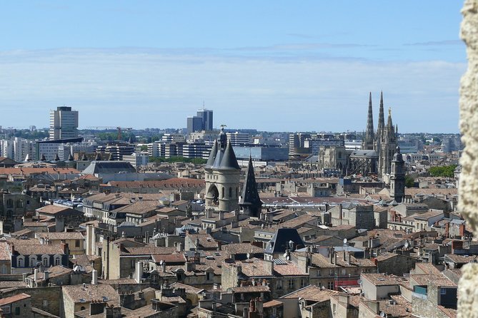 Bordeaux City Sights Walking Tour - Bilingual Commentary