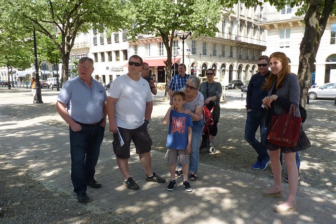 Bordeaux City Wine & Cultural Guided Walking Tour With 4 Tastings - Tour Meeting Point and End Location