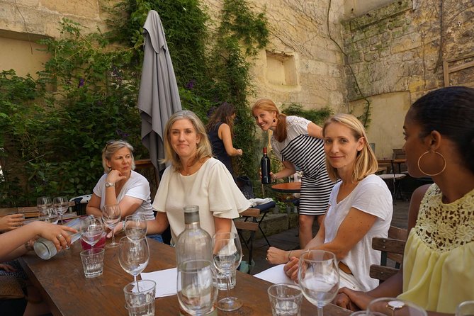 Bordeaux City Wine & Cultural Guided Walking Tour With 4 Tastings - Tour Duration and Group Size